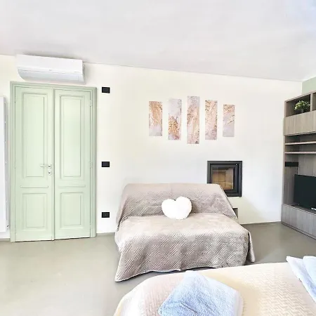 Gold Statuto Apartment Turin